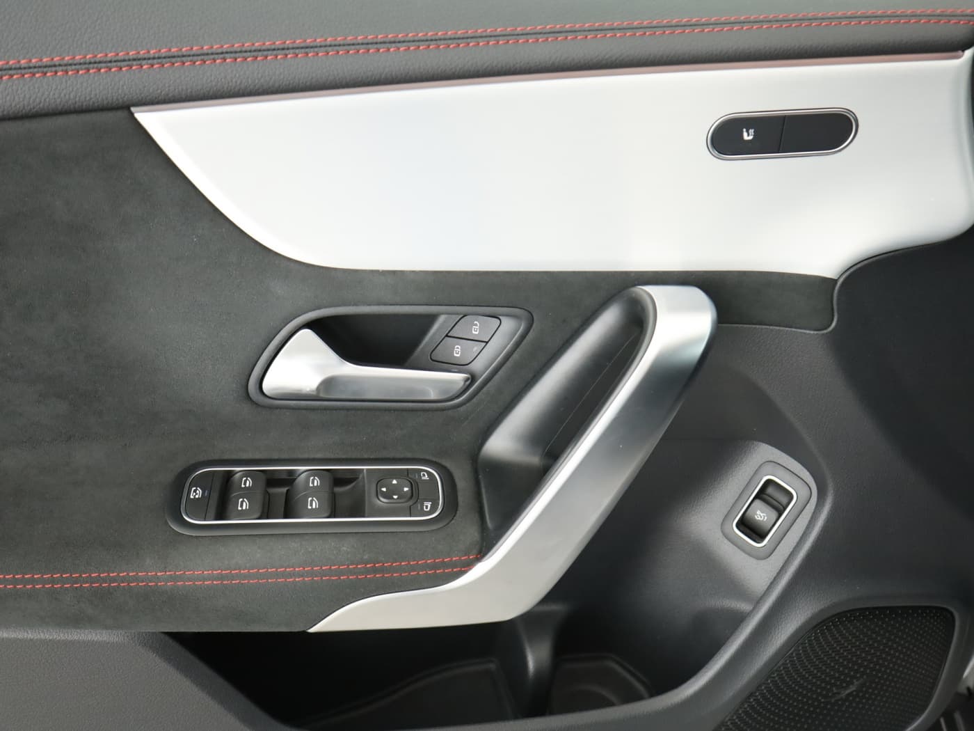 Mercedes-Benz CLA 220 d 4M Bild 20