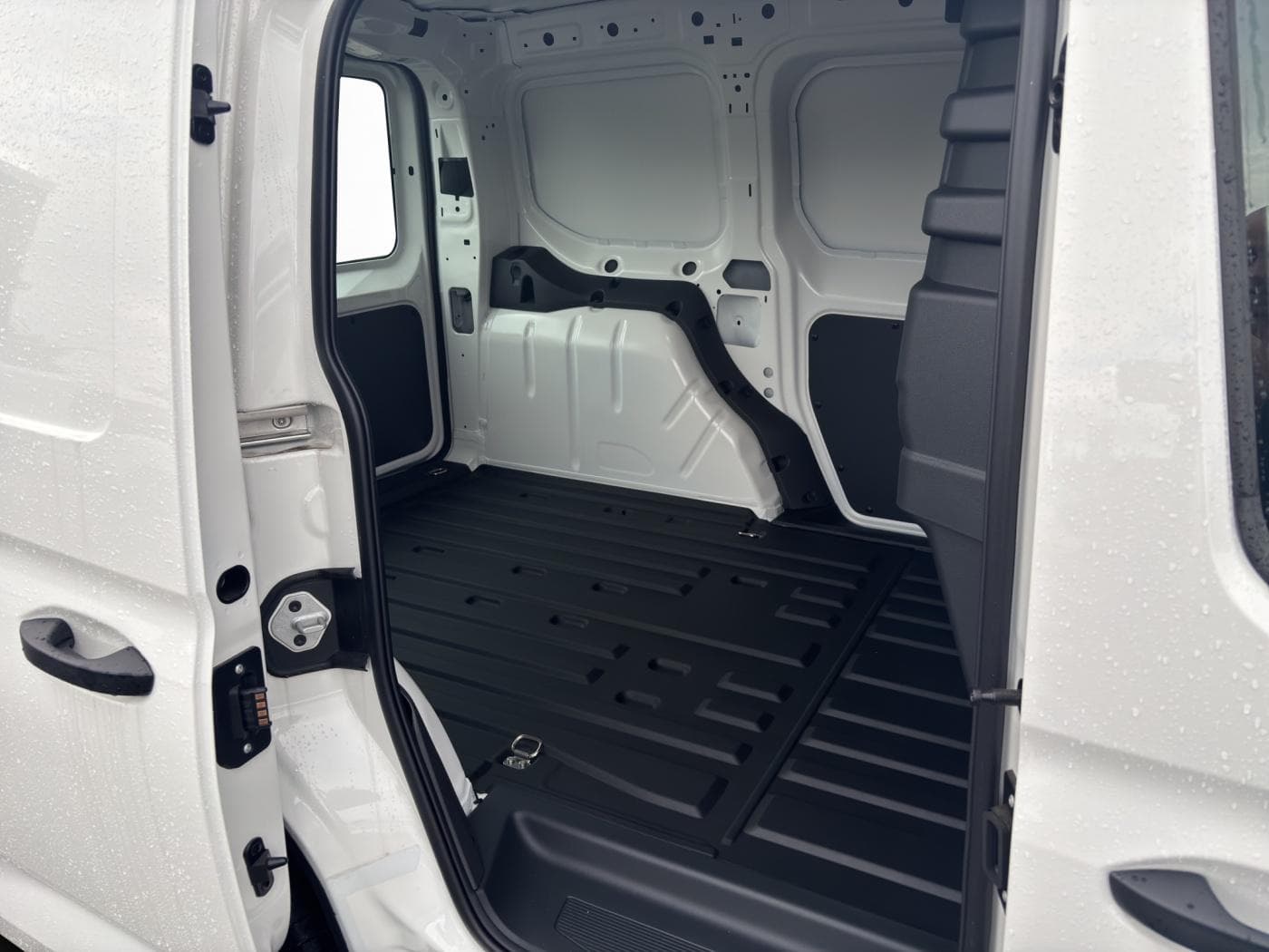 Volkswagen Caddy 2.0 TDI Cargo Bild 16