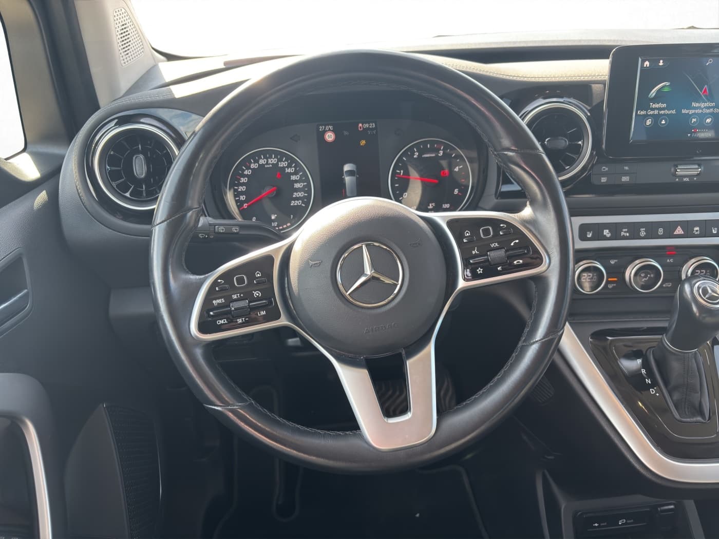 Mercedes-Benz T 180 d PROGRESSIVE Standard Bild 10