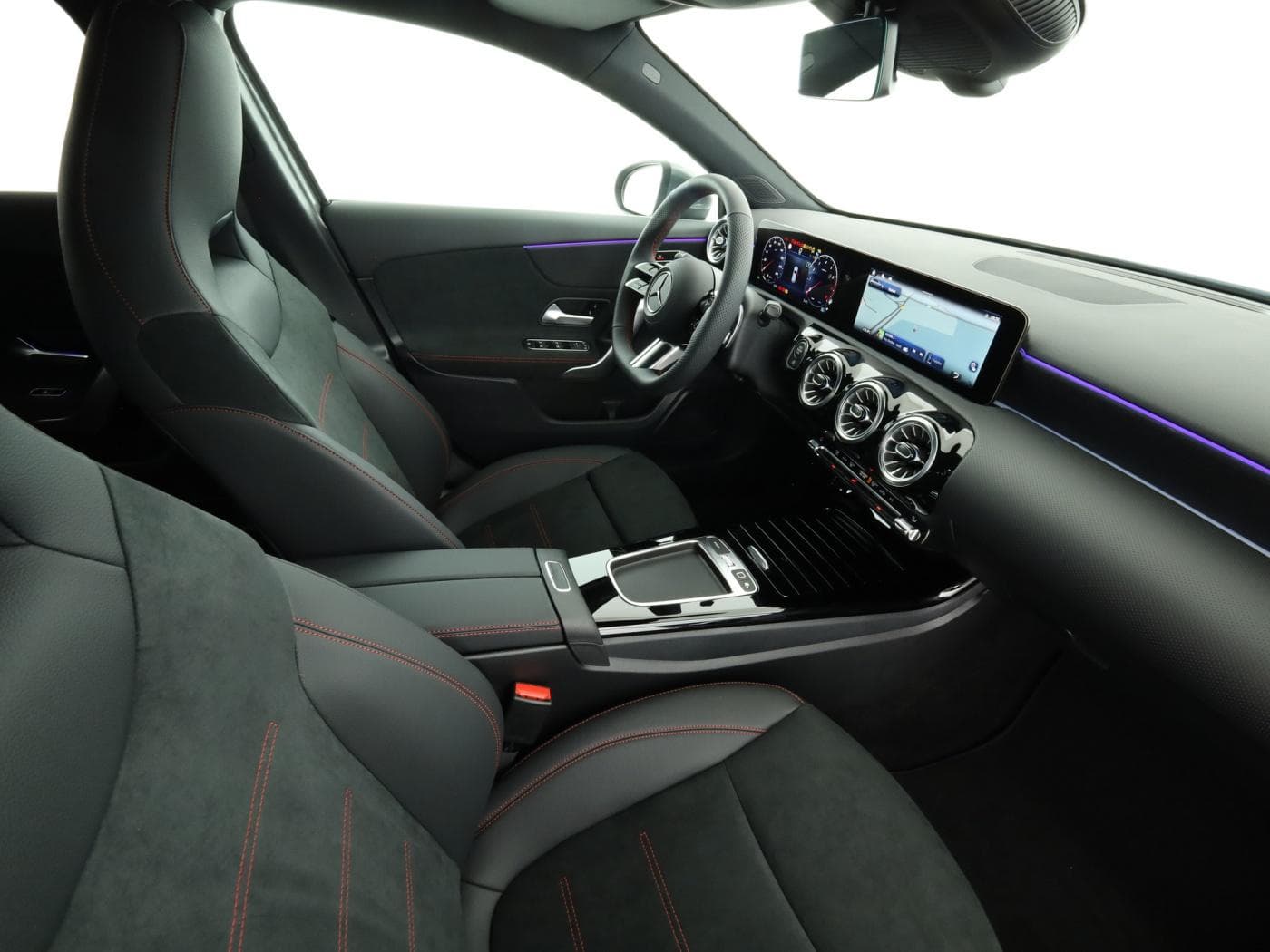 Mercedes-Benz A 200 AMG Line Bild 17