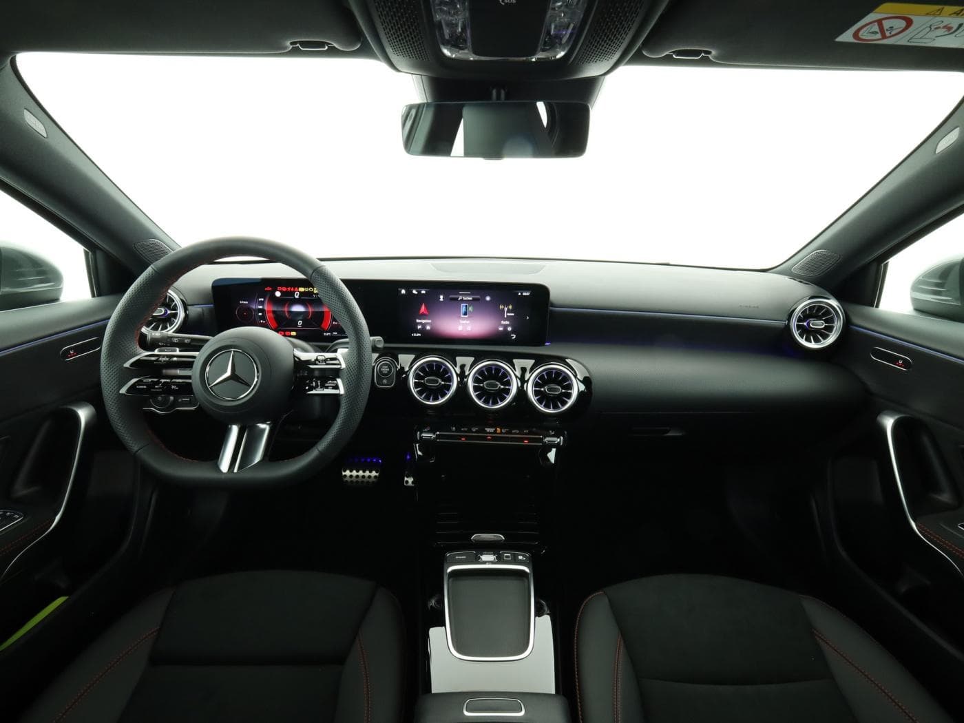 Mercedes-Benz A 200 AMG Line Bild 19