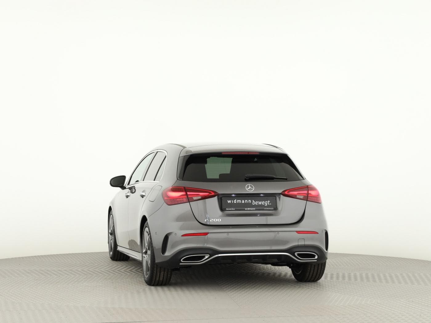 Mercedes-Benz A 200 AMG Line Bild 4