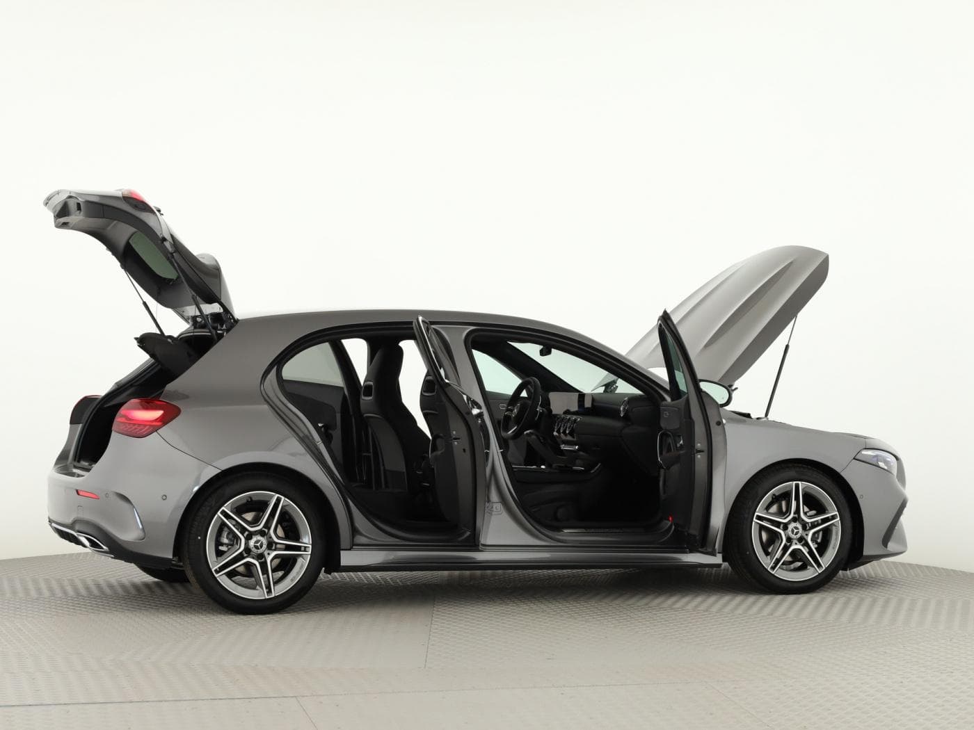 Mercedes-Benz A 200 AMG Line Bild 8