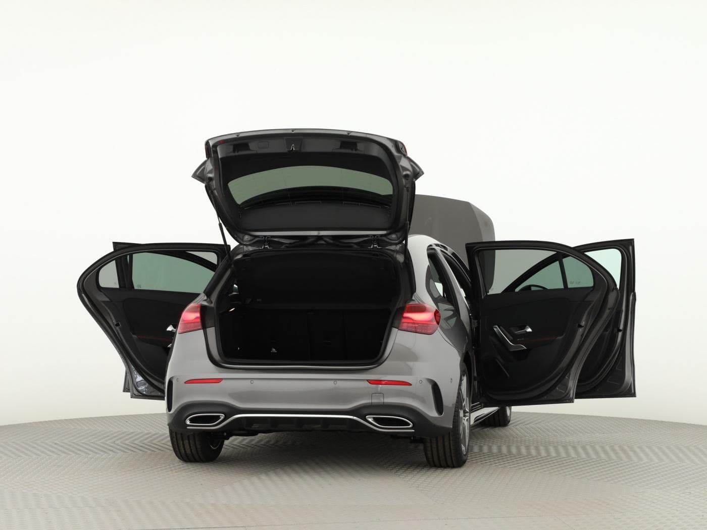 Mercedes-Benz A 200 AMG Line Bild 9