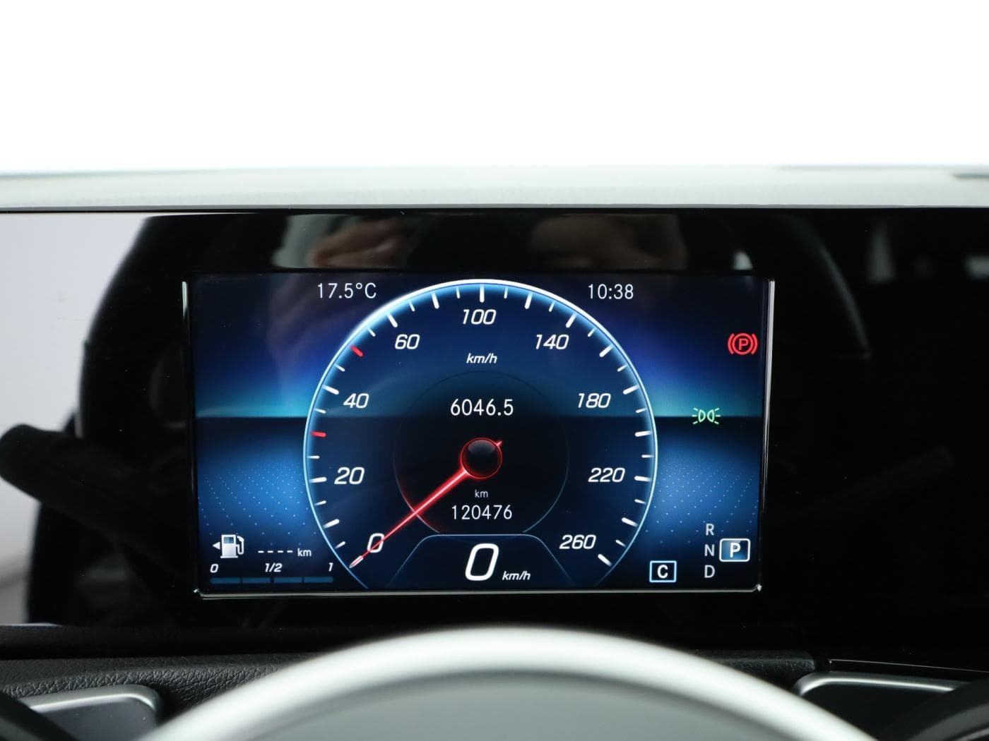 Mercedes-Benz GLB 220 d Bild 12