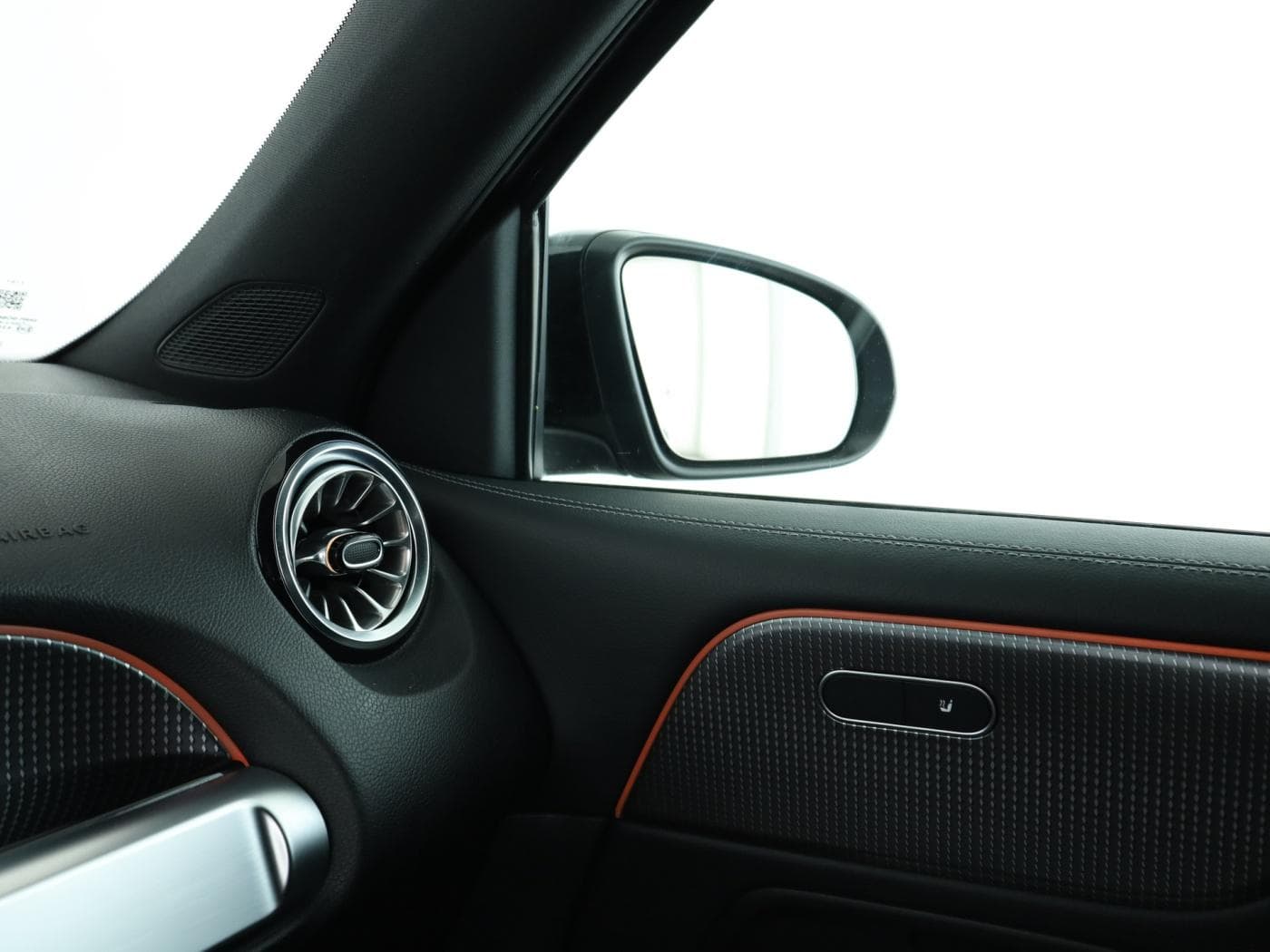 Mercedes-Benz GLB 220 d Bild 16