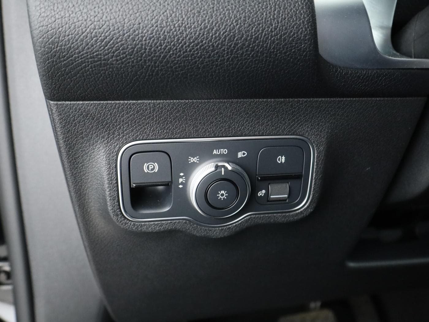 Mercedes-Benz GLB 220 d Bild 25