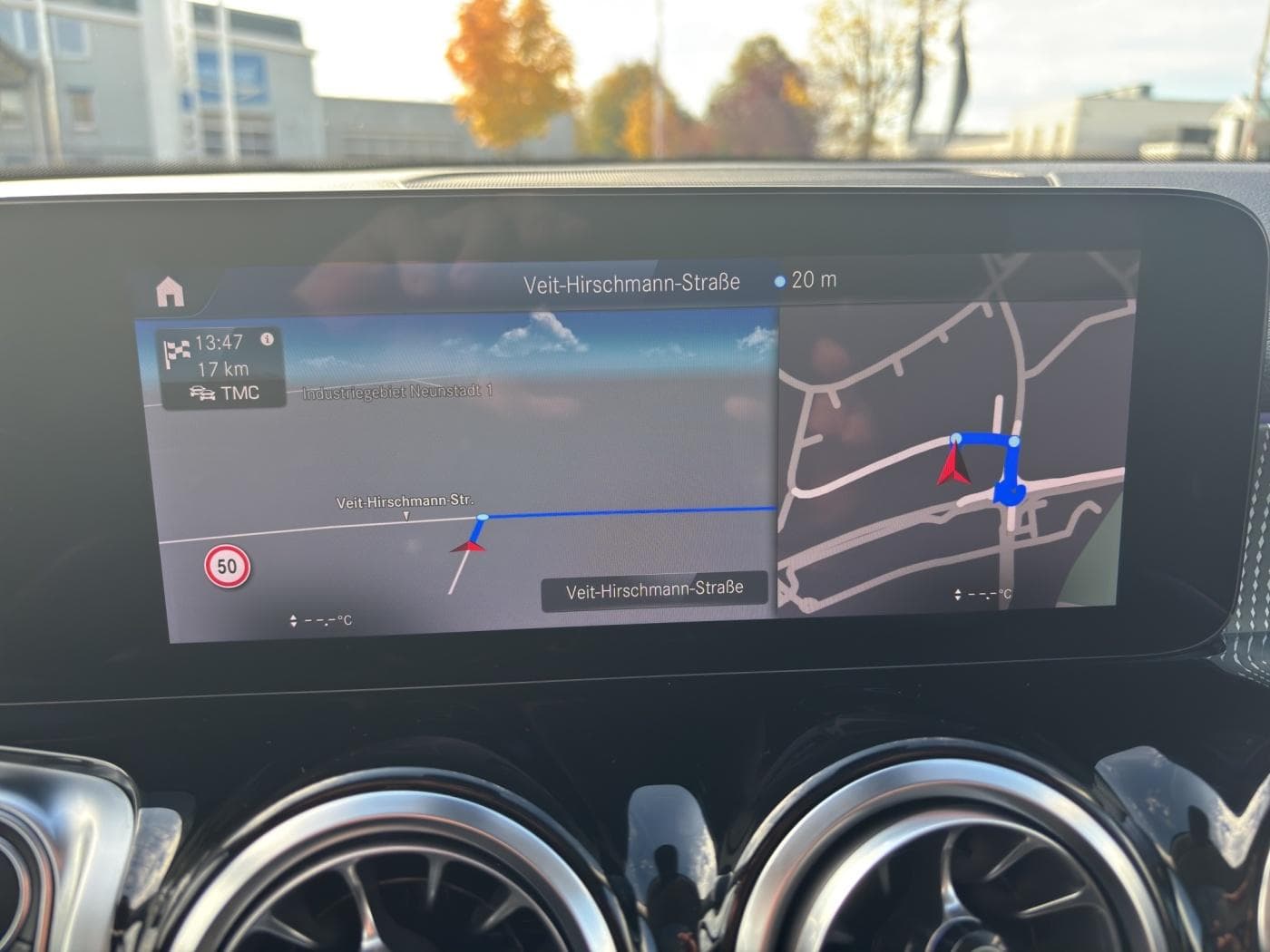 Mercedes-Benz EQB 300 4M Bild 21