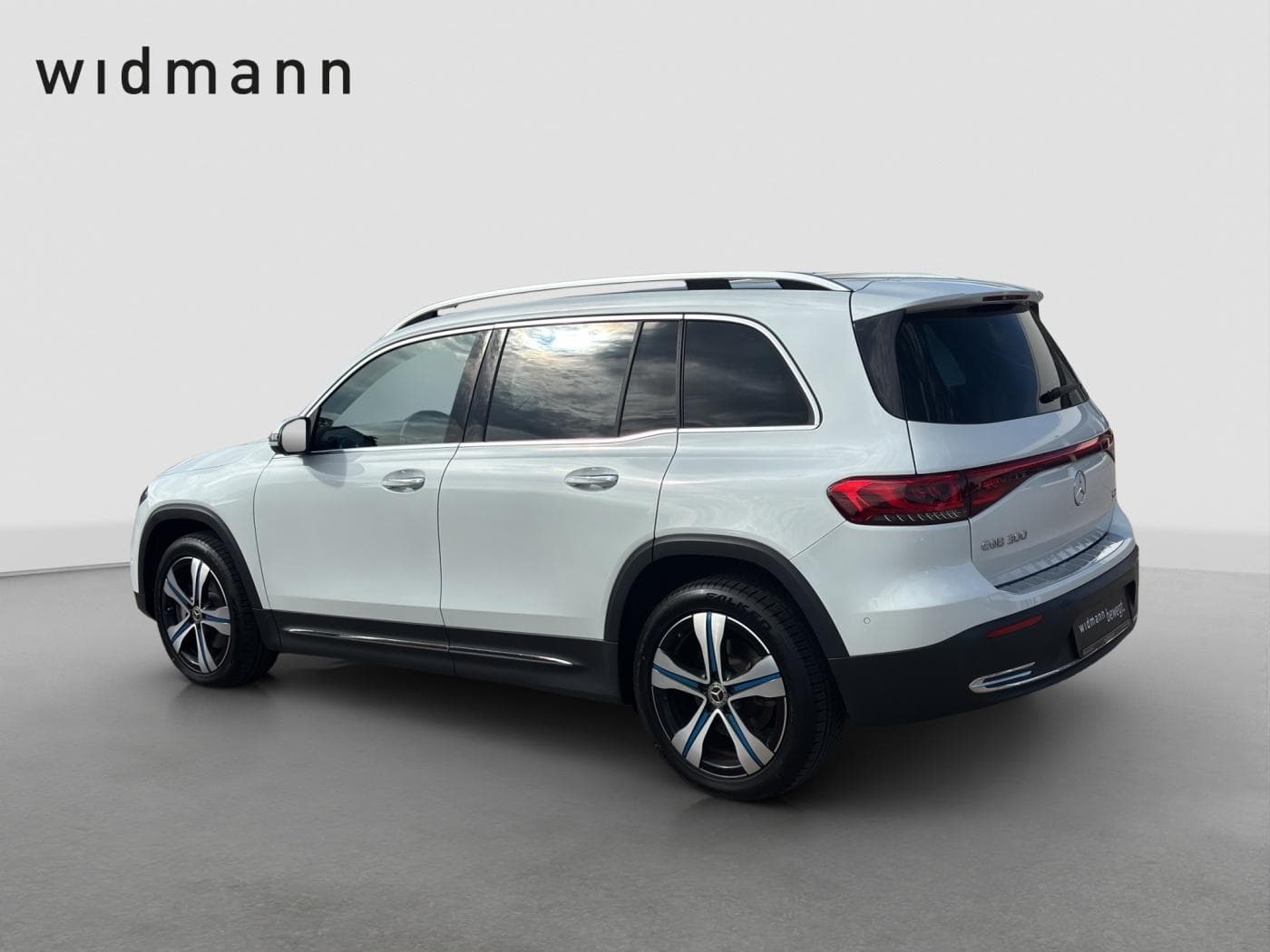 Mercedes-Benz EQB 300 4M Bild 8