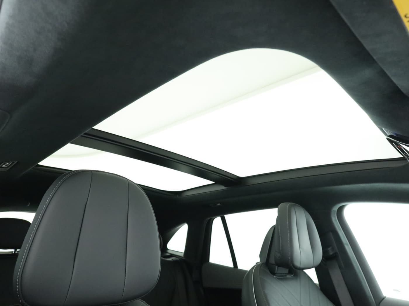 Mercedes-Benz EQE 500 4M Bild 21