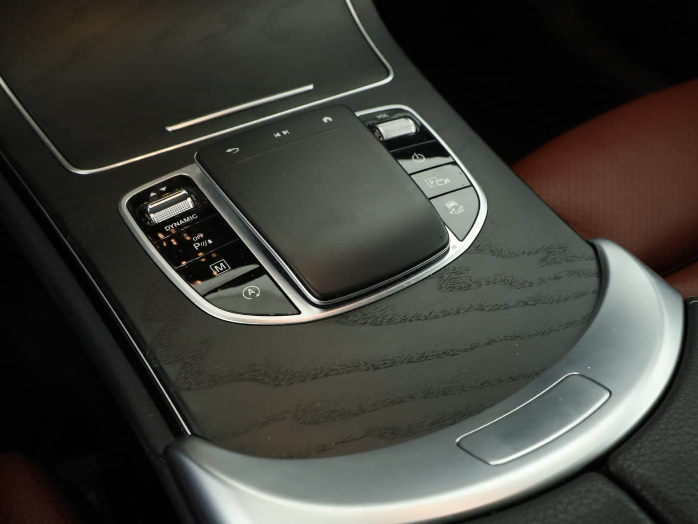 Mercedes-Benz GLC 300 4M Bild 15