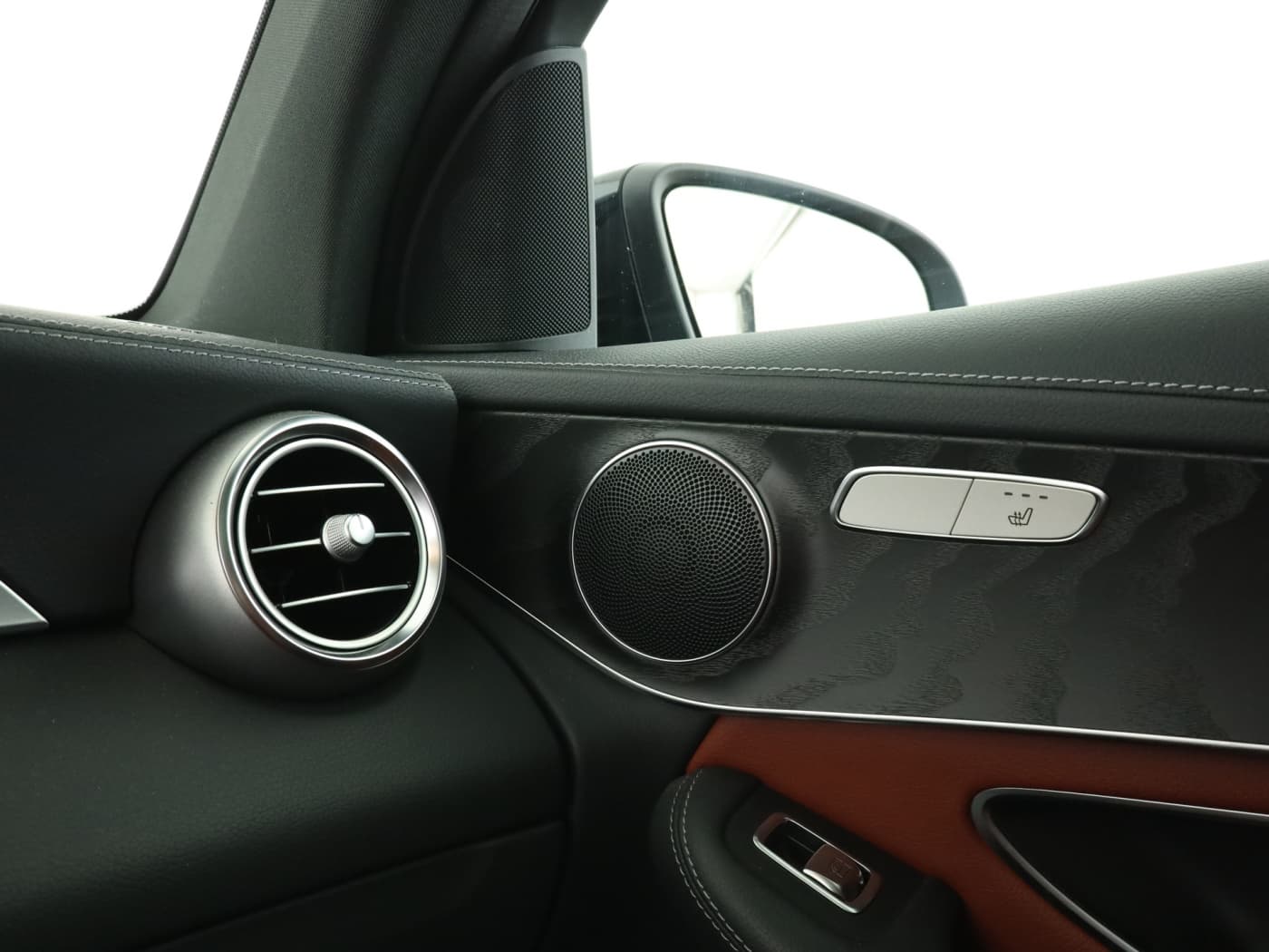 Mercedes-Benz GLC 300 4M Bild 16