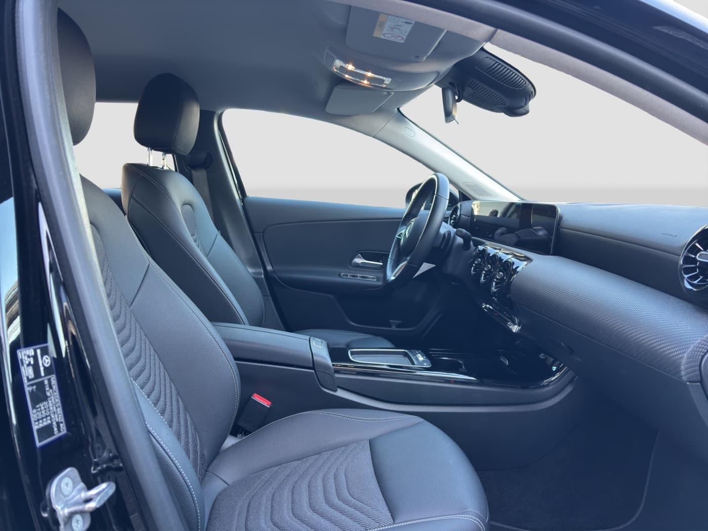 Mercedes-Benz A 180 d Bild 15