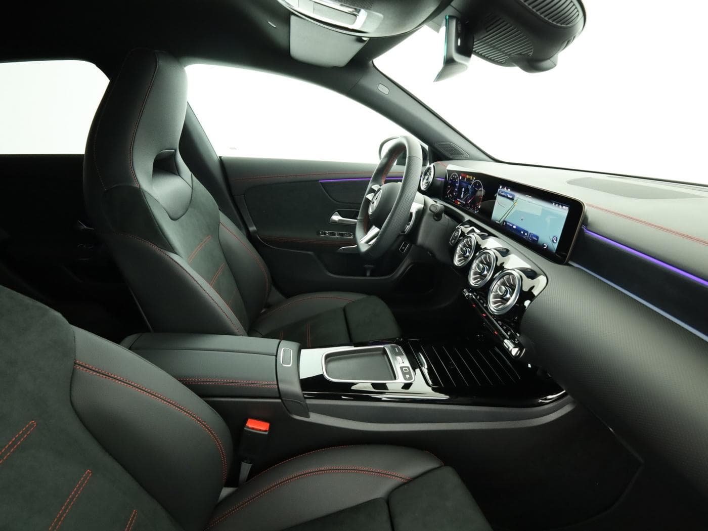 Mercedes-Benz CLA 220 d SB Bild 17