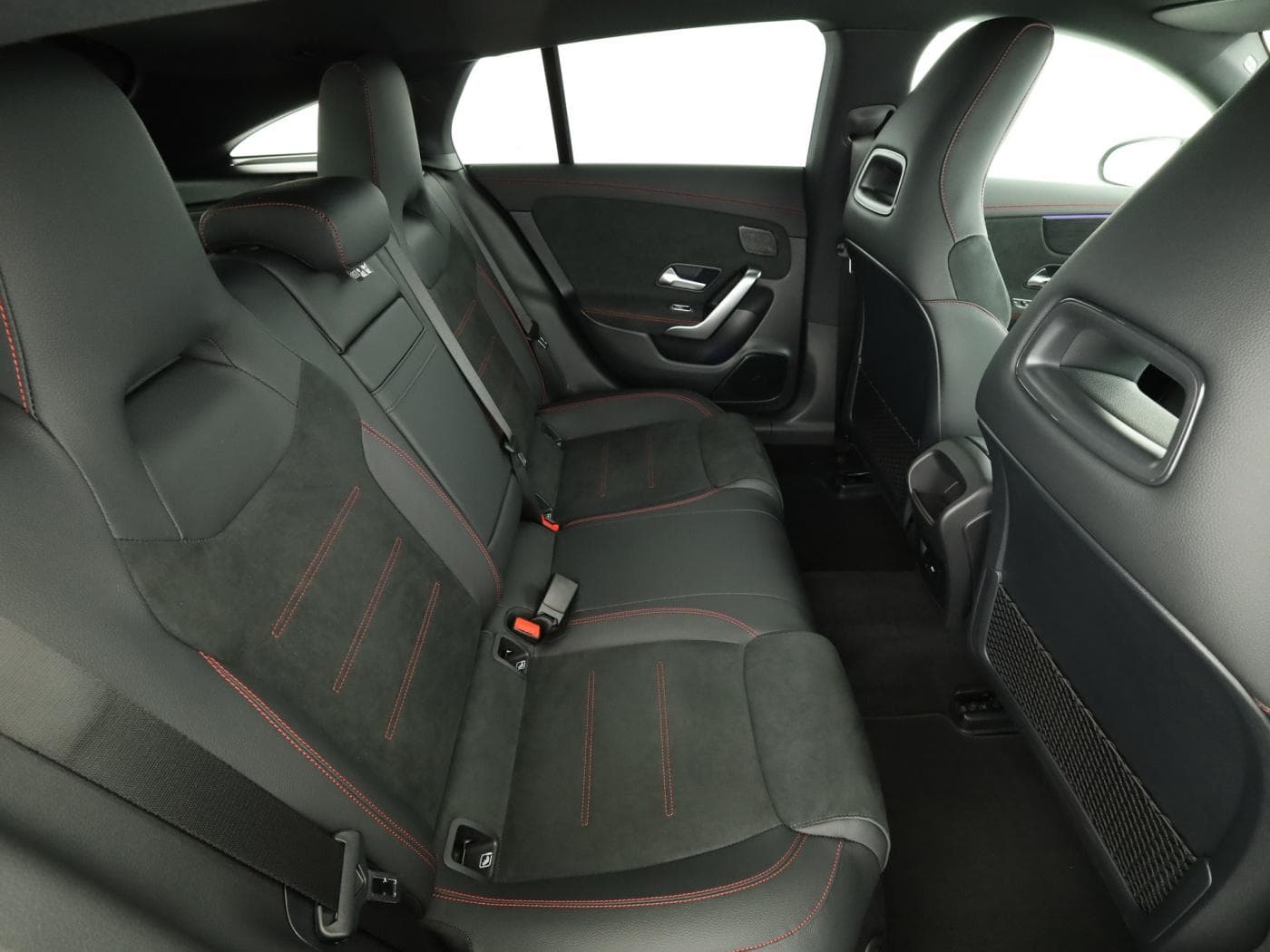 Mercedes-Benz CLA 220 d SB Bild 26