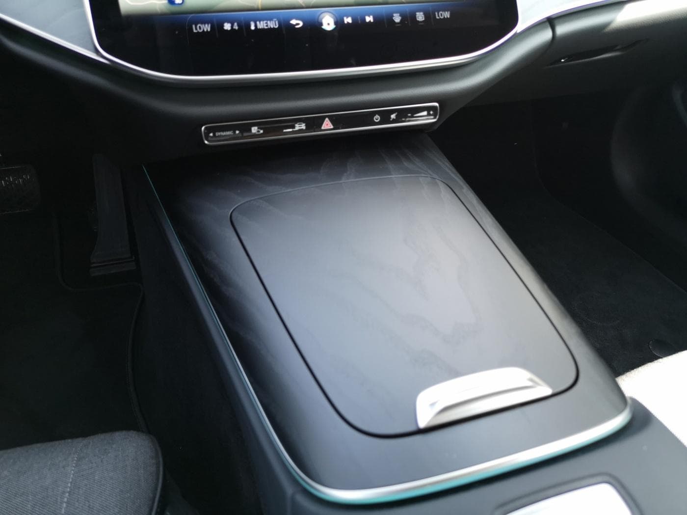 Mercedes-Benz E 220 d T Bild 12