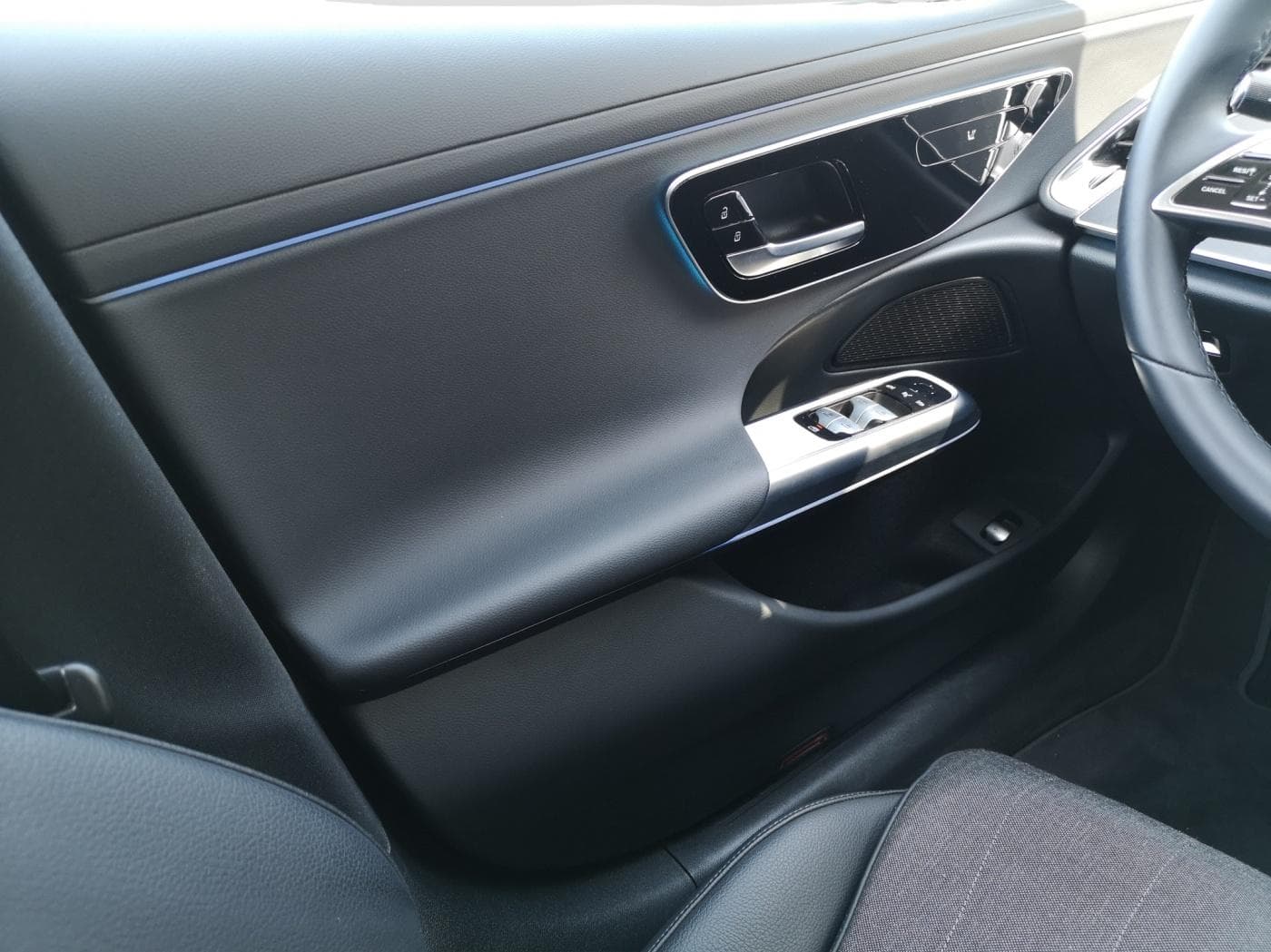 Mercedes-Benz E 220 d T Bild 17