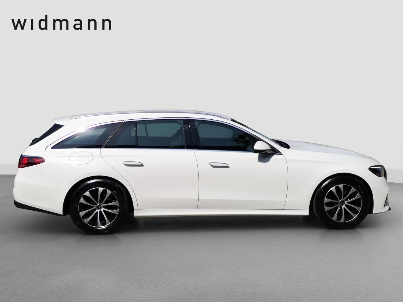 Mercedes-Benz E 220 d T Bild 6