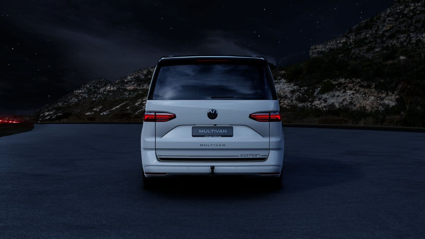Volkswagen T7 Multivan Life weiss/schwarz Bild 20
