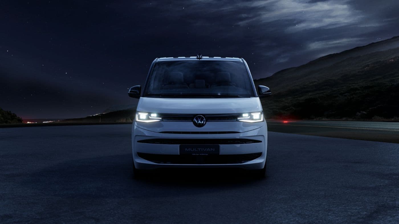 Volkswagen T7 Multivan Life weiss/schwarz Bild 22