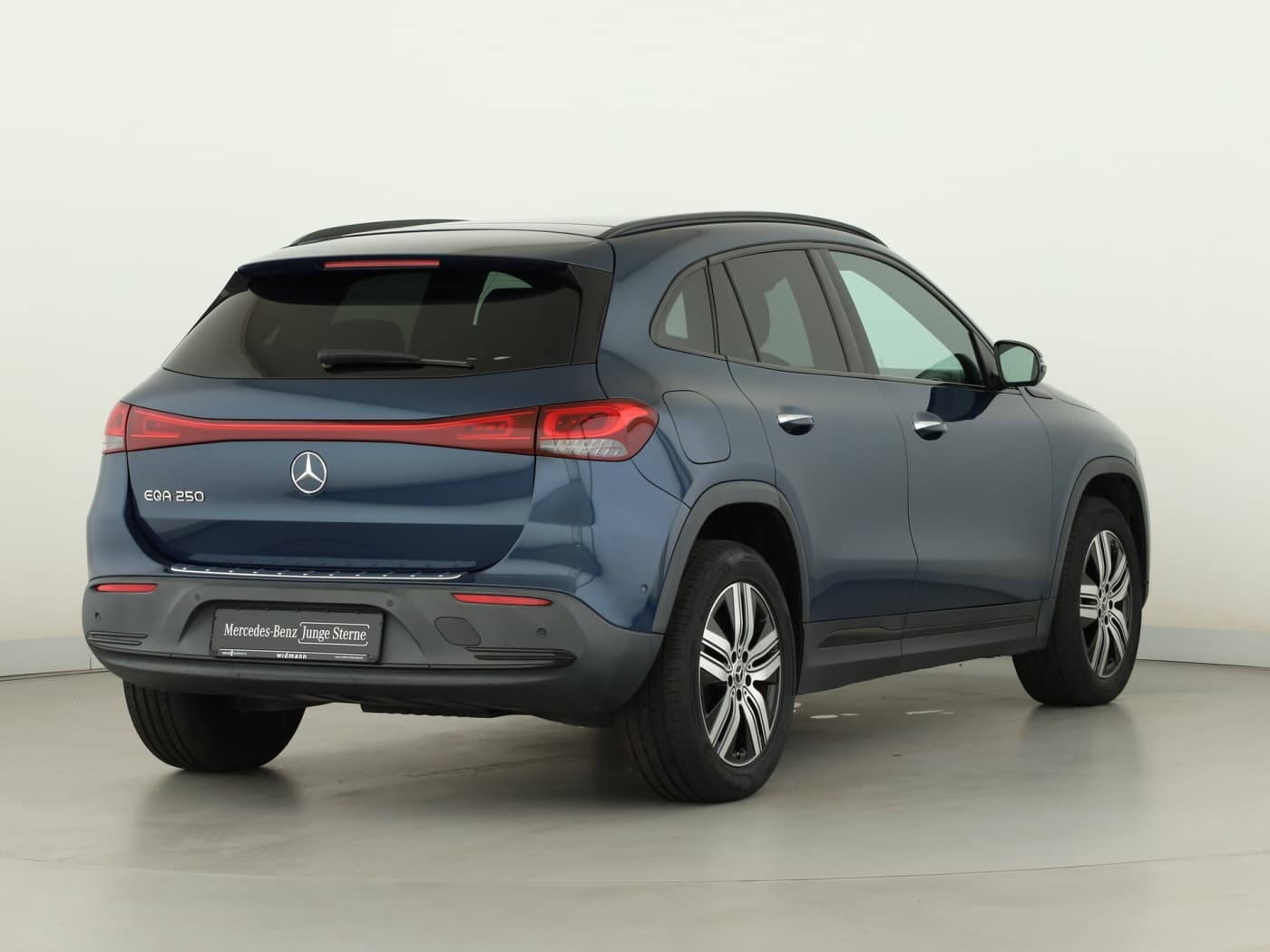 Mercedes-Benz EQA 250 Bild 2