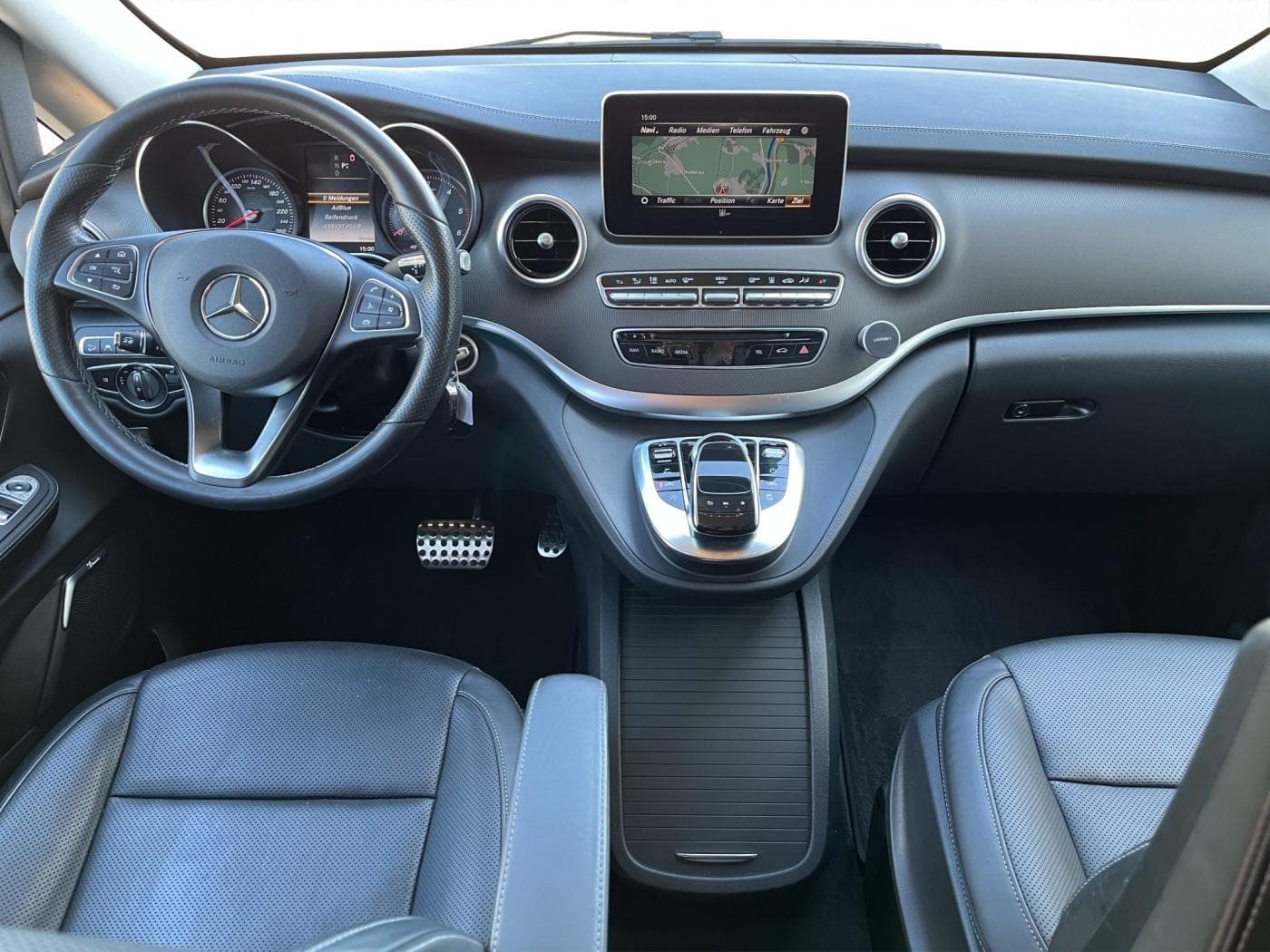 Mercedes-Benz V 250 d 4MATIC AVANTGARDE EDITION Kompakt Bild 9