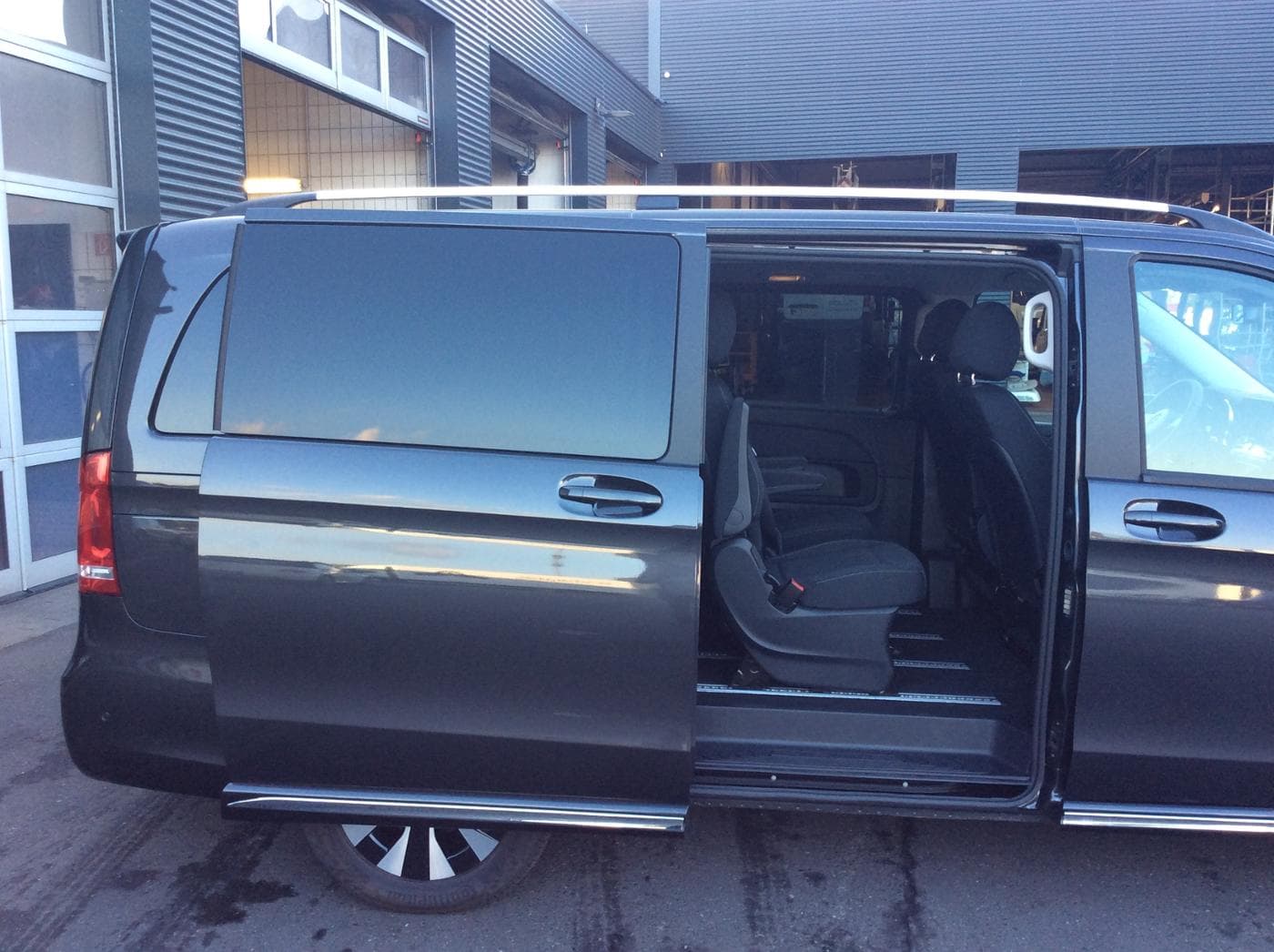 Mercedes-Benz EQV 300 L Bild 7