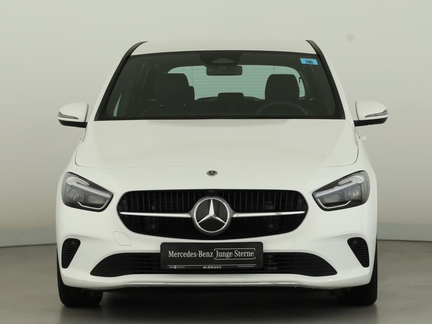 Mercedes-Benz B 180 d Bild 3