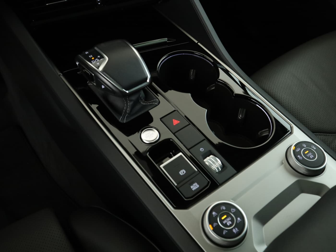 Volkswagen Touareg 4.0 V8 TDI Bild 15