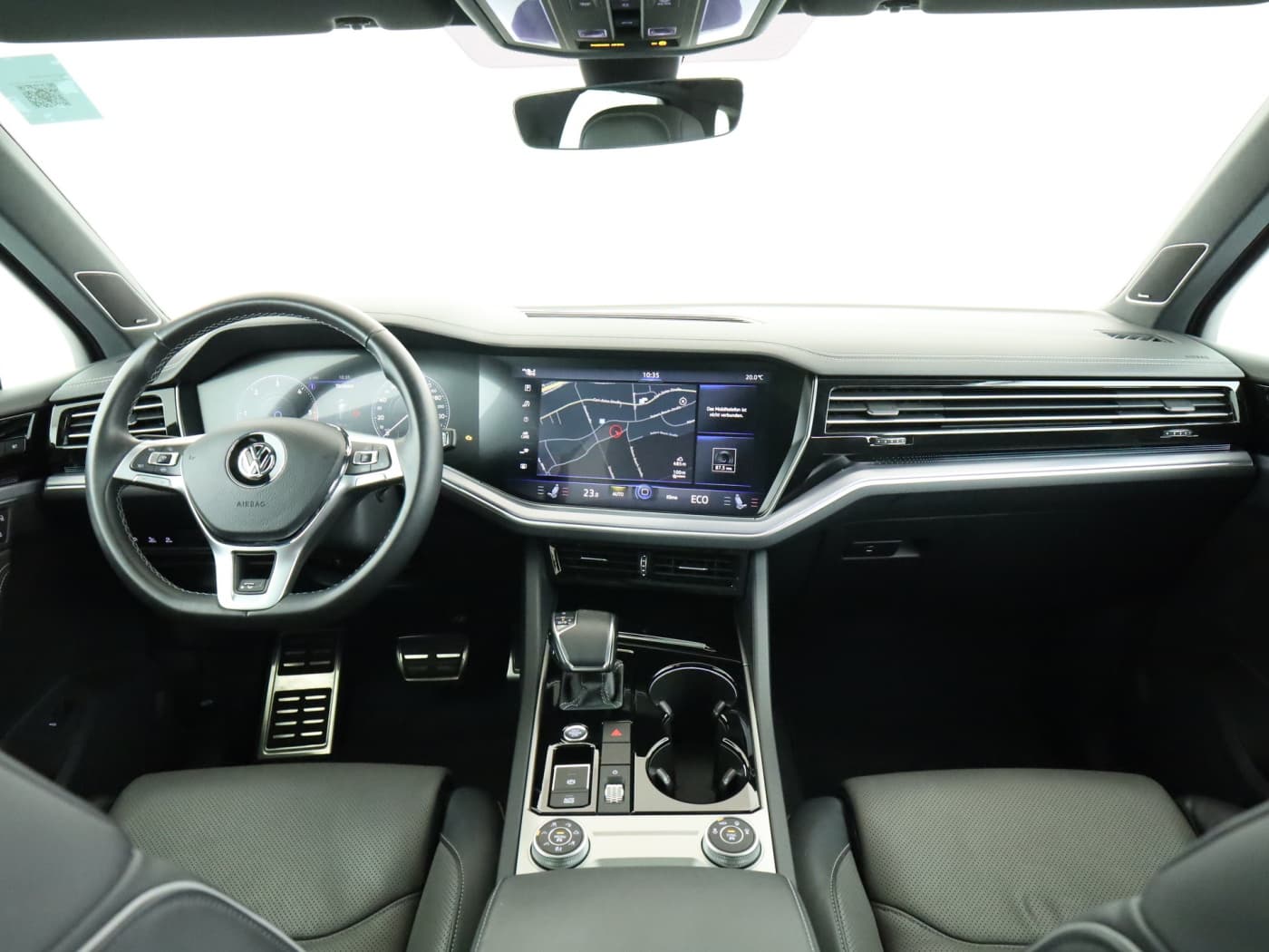 Volkswagen Touareg 4.0 V8 TDI Bild 19