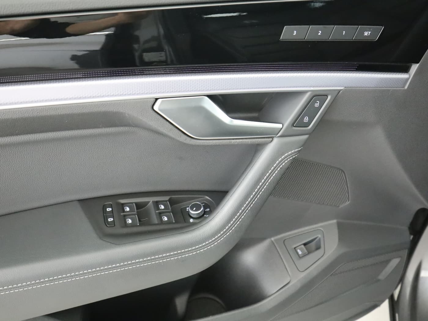 Volkswagen Touareg 4.0 V8 TDI Bild 20