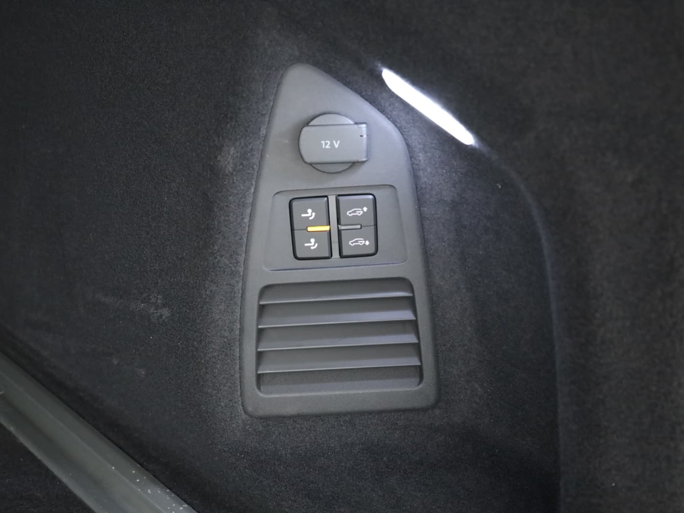 Volkswagen Touareg 4.0 V8 TDI Bild 25