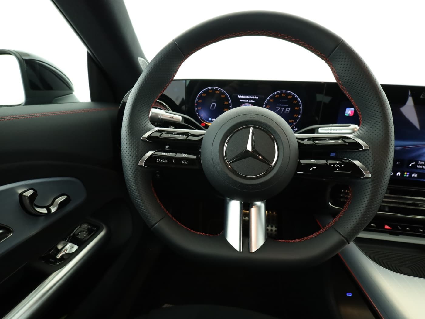 Mercedes-Benz CLA 250+ mit EQ Technologie Bild 11