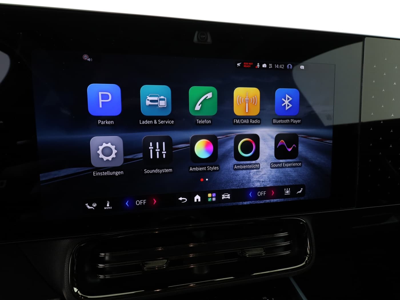 Mercedes-Benz CLA 250+ mit EQ Technologie Bild 13