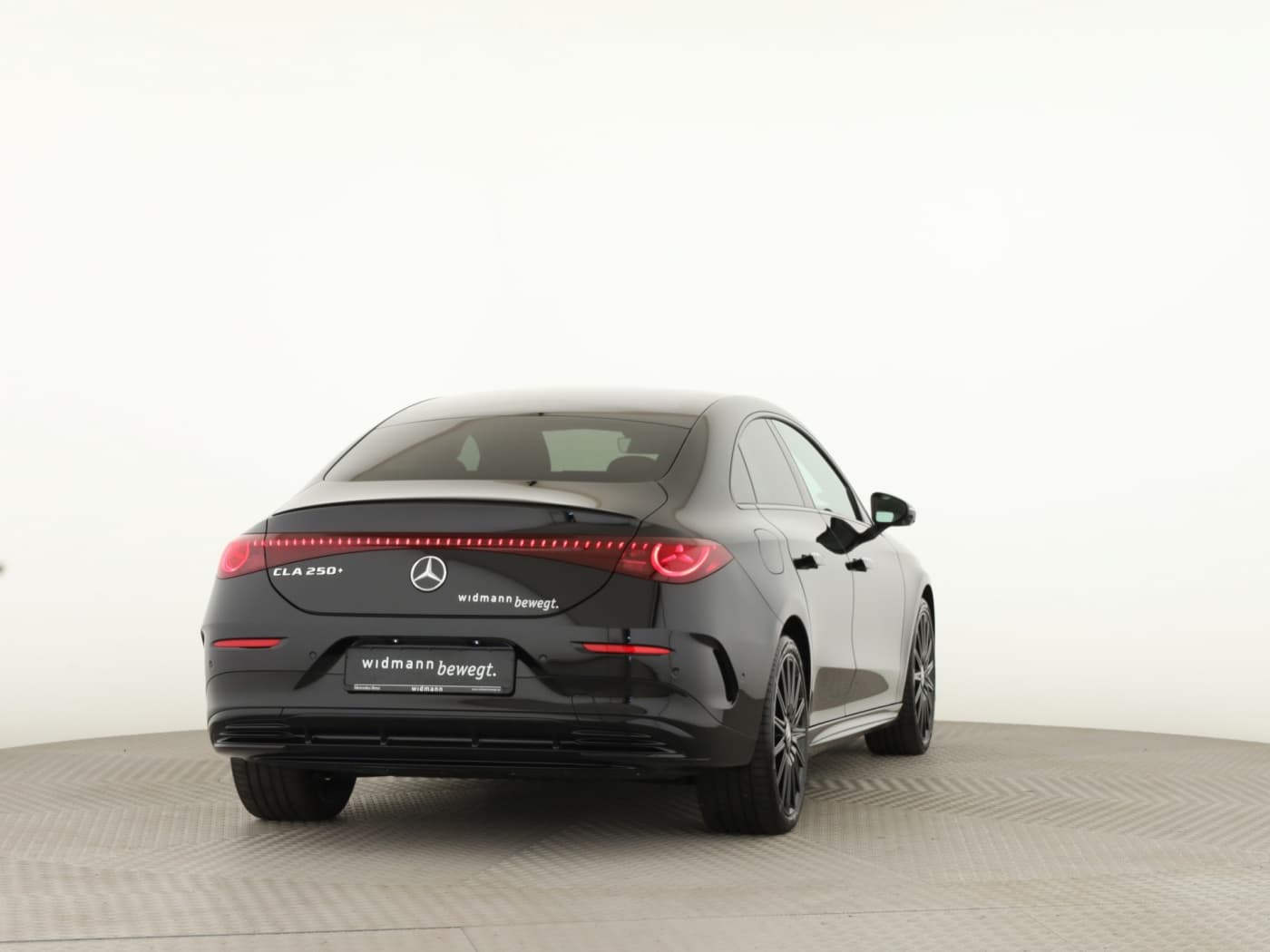 Mercedes-Benz CLA 250+ mit EQ Technologie Bild 2