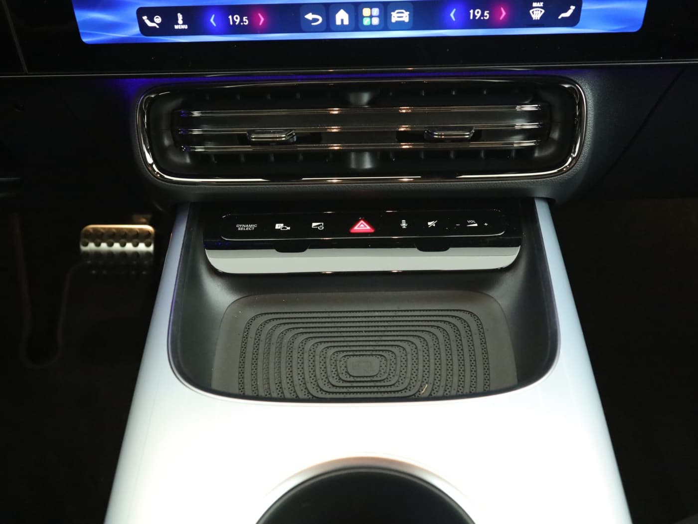 Mercedes-Benz CLA 250+ mit EQ Technologie Bild 24
