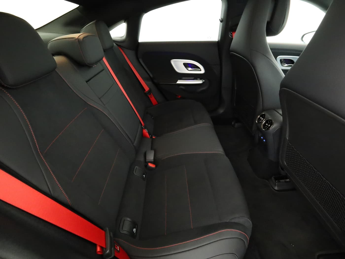 Mercedes-Benz CLA 250+ mit EQ Technologie Bild 26