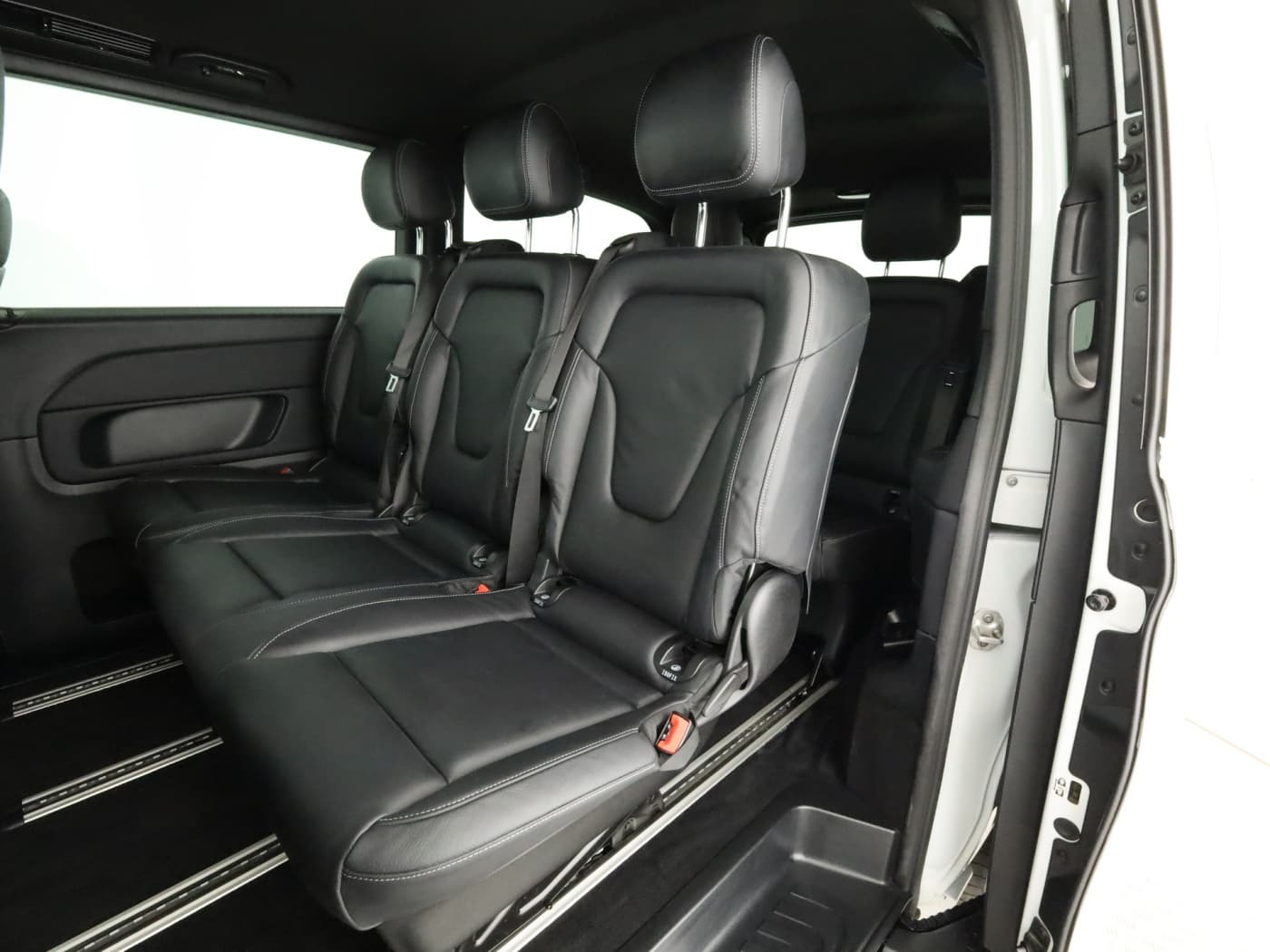 Mercedes-Benz V 300 d EDITION 4MATIC lang Bild 18