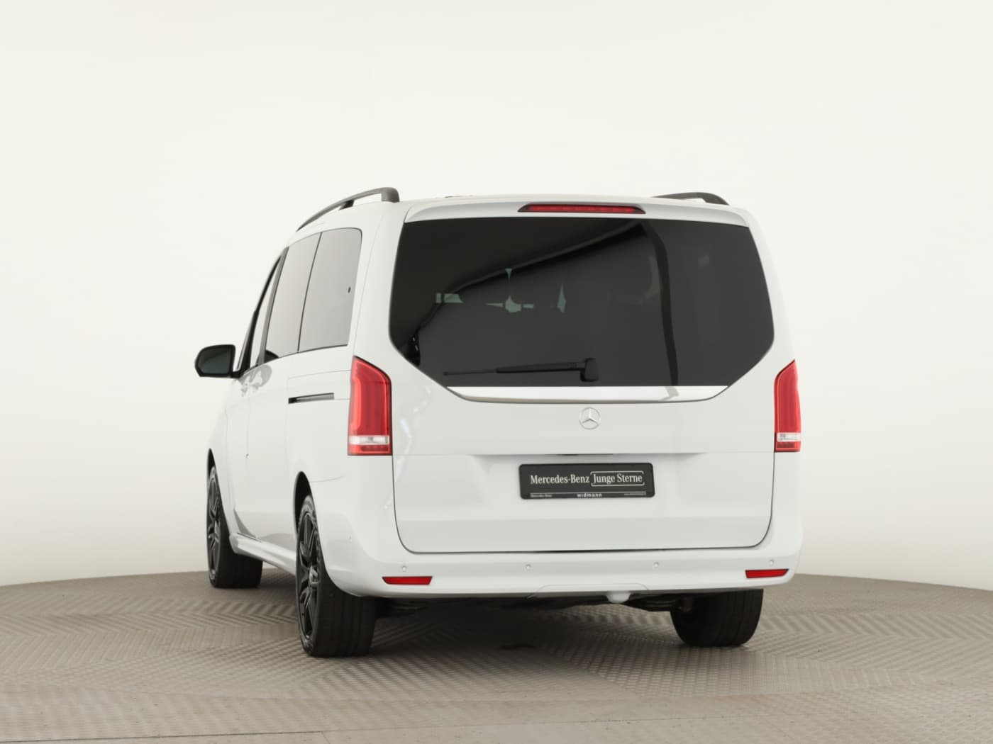 Mercedes-Benz V 300 d EDITION 4MATIC lang Bild 4