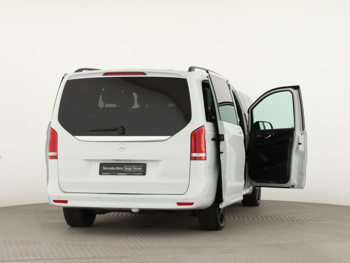 Mercedes-Benz V 300 d EDITION 4MATIC lang Bild 9