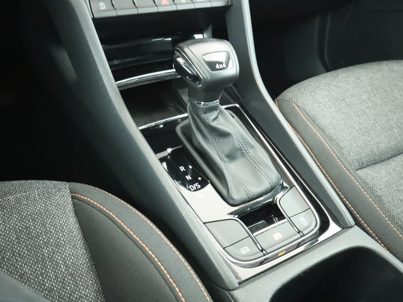 Skoda Karoq Clever 4x4 Bild 15