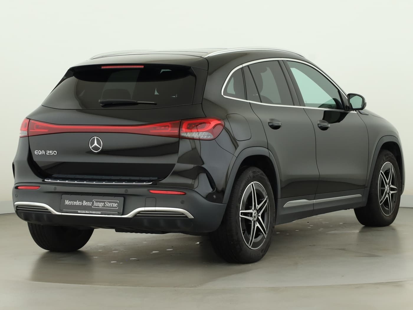 Mercedes-Benz EQA 250 Bild 2