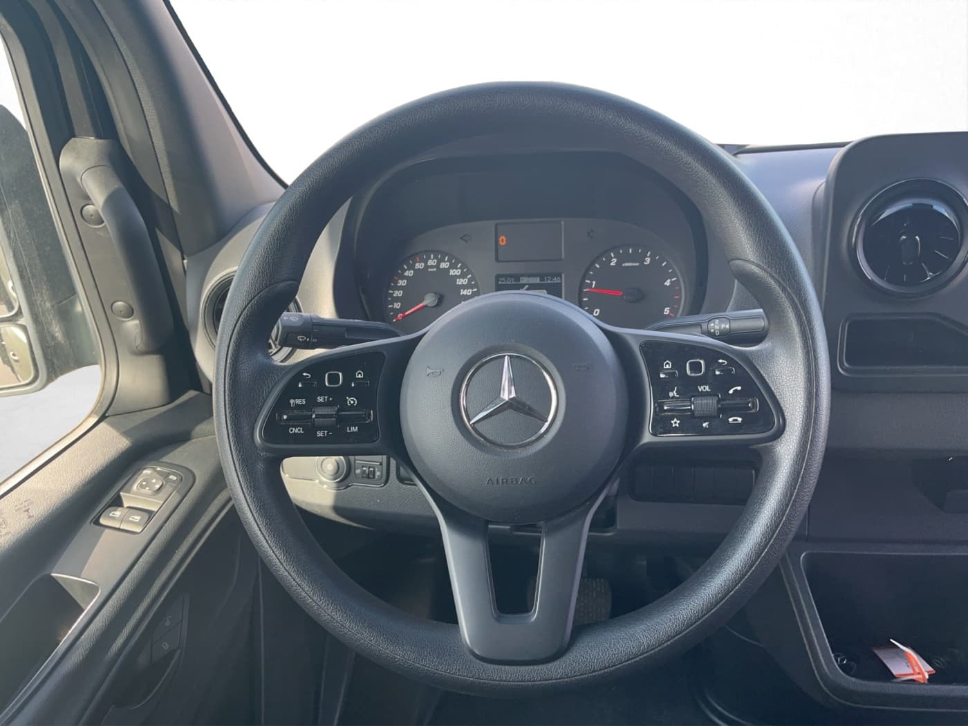 Mercedes-Benz Sprinter 319 CDI DOKA Pritsche Plane Bild 10