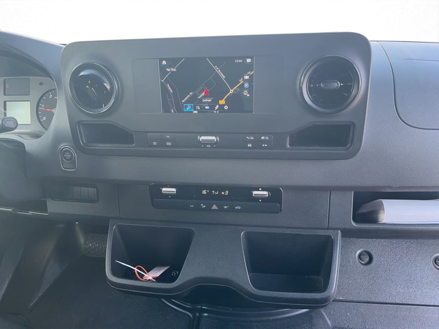 Mercedes-Benz Sprinter 319 CDI DOKA Pritsche Plane Bild 12