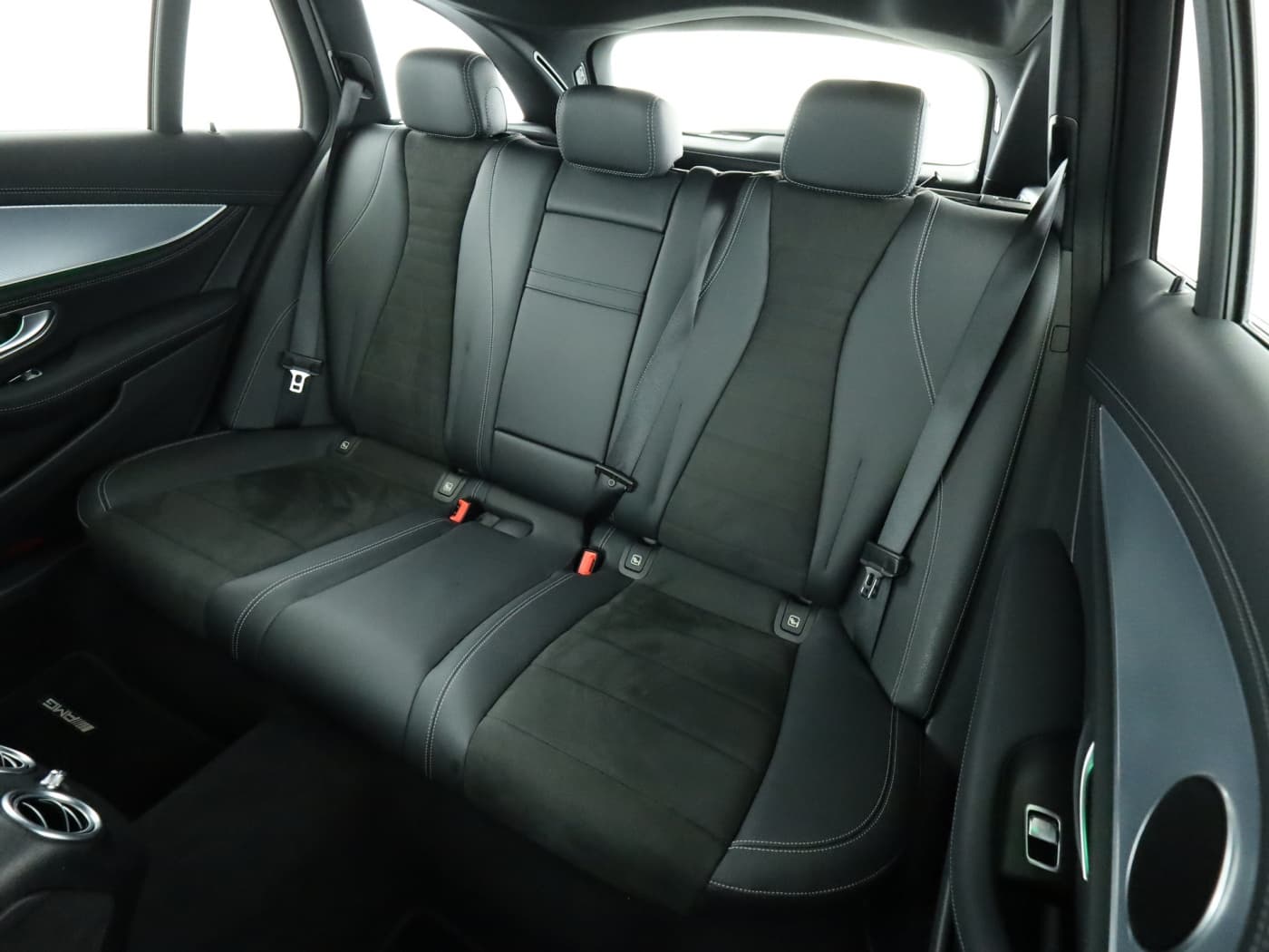 Mercedes-Benz E 300 de T Bild 18