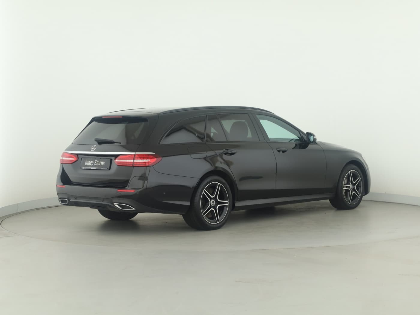 Mercedes-Benz E 300 de T Bild 6