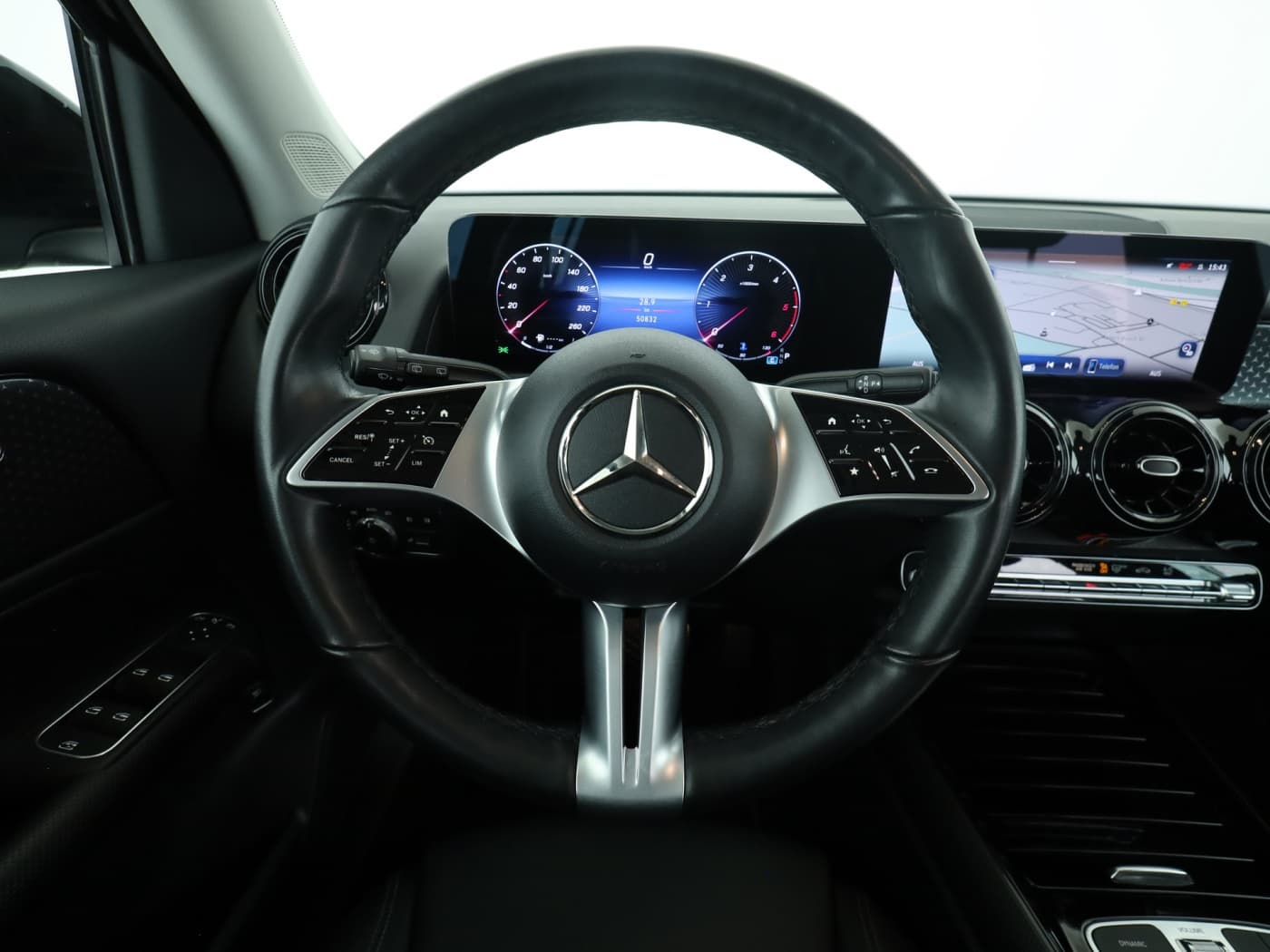 Mercedes-Benz GLB 180 d Bild 11