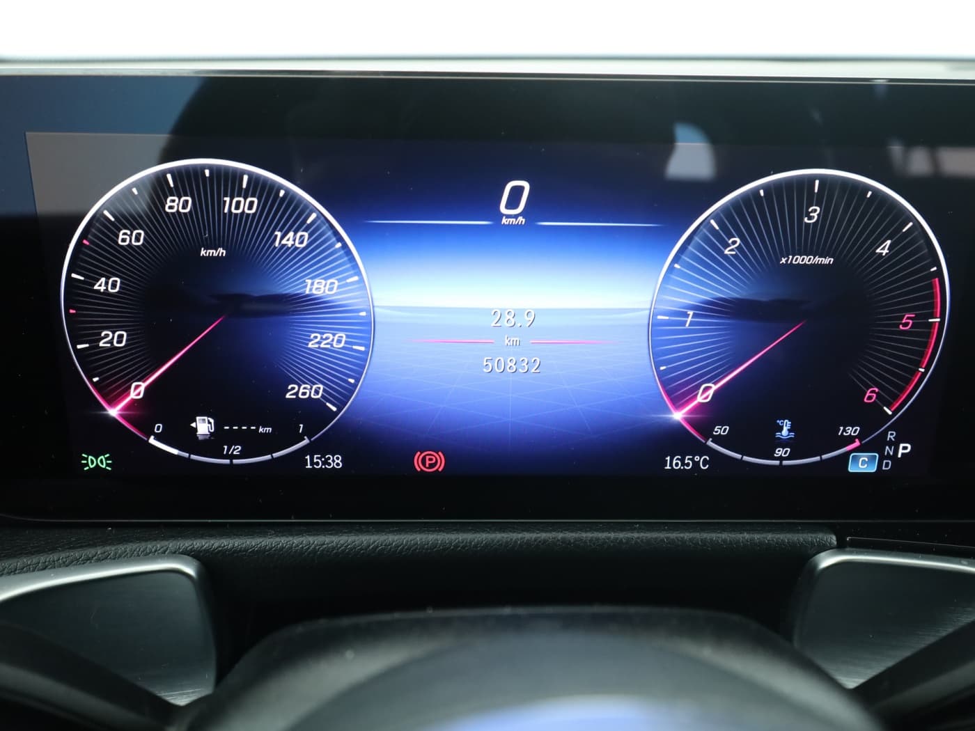 Mercedes-Benz GLB 180 d Bild 12