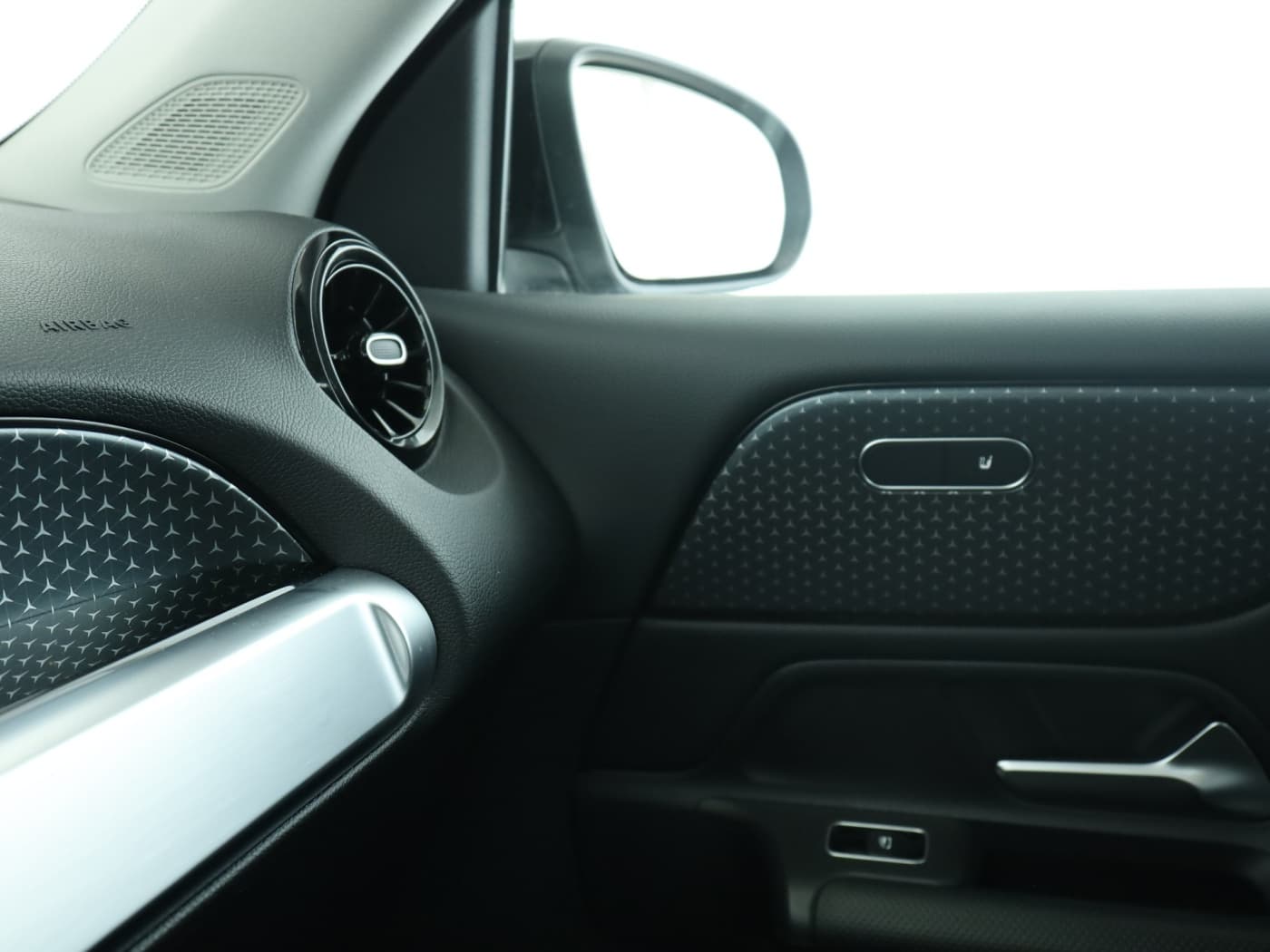 Mercedes-Benz GLB 180 d Bild 16