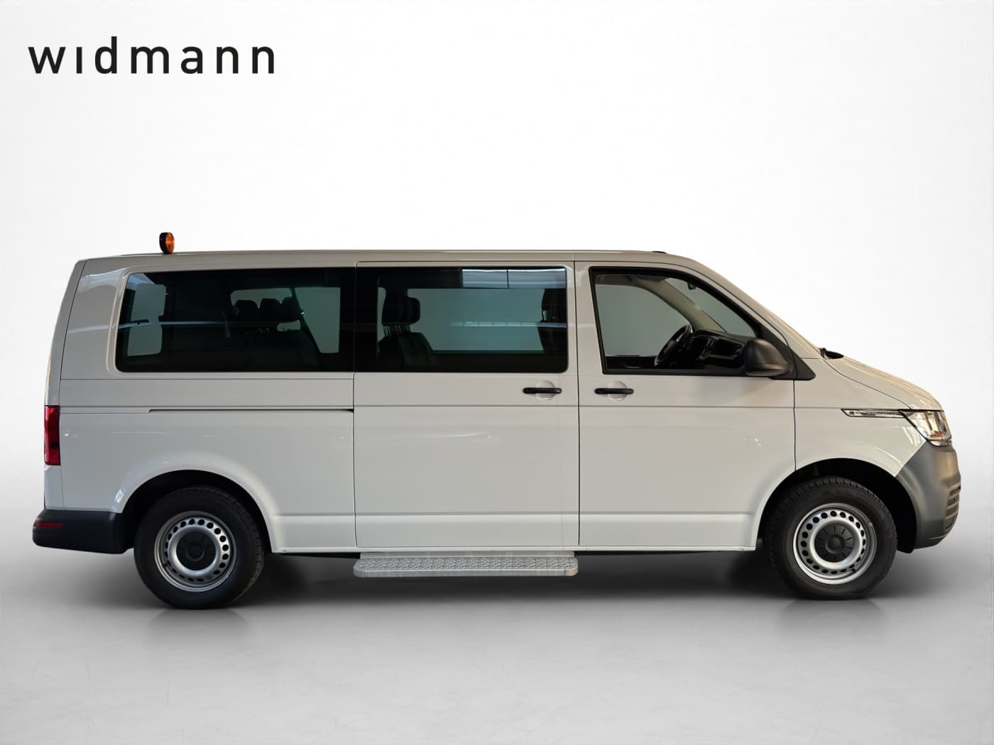 Volkswagen T6.1 2.0 TDI Caravelle Trendline lang Bild 6